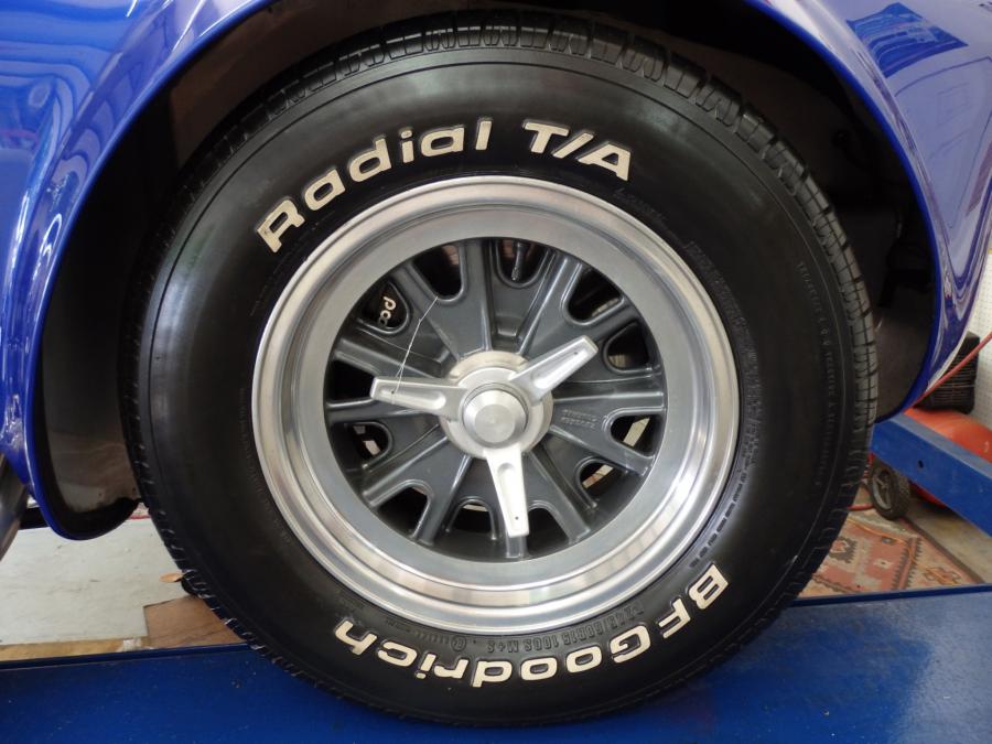 Колеса Shelby Cobra by Kirkham (KMP 174) 2002 года  (фото 48 из 151)